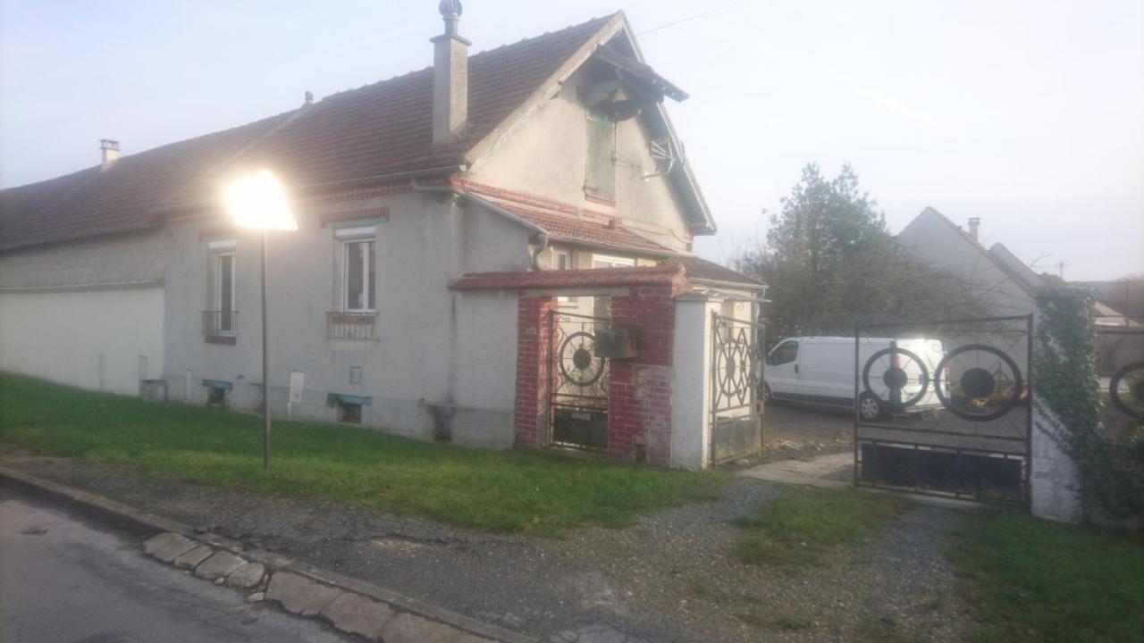 La Sarronaise Villa Pont-Sainte-Maxence Exterior foto